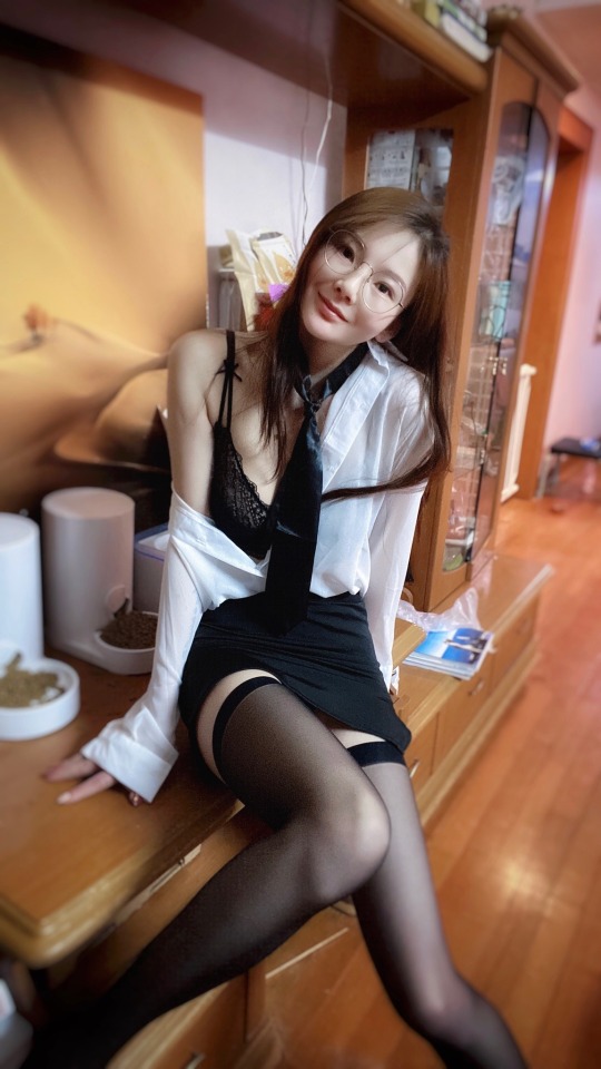 进不去淫荡的对话